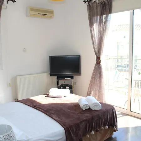 Natali In A Perfect Location Paralimni