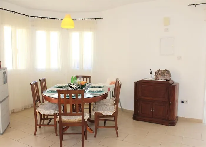 Vilă Natali In A Perfect Location Paralimni